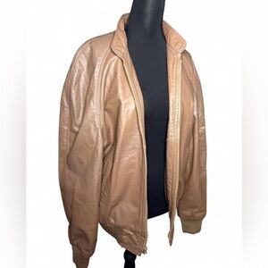 Vintage 100% leather Oleg Cassini Tan/Brown Bomber Jacket with zipper pockets